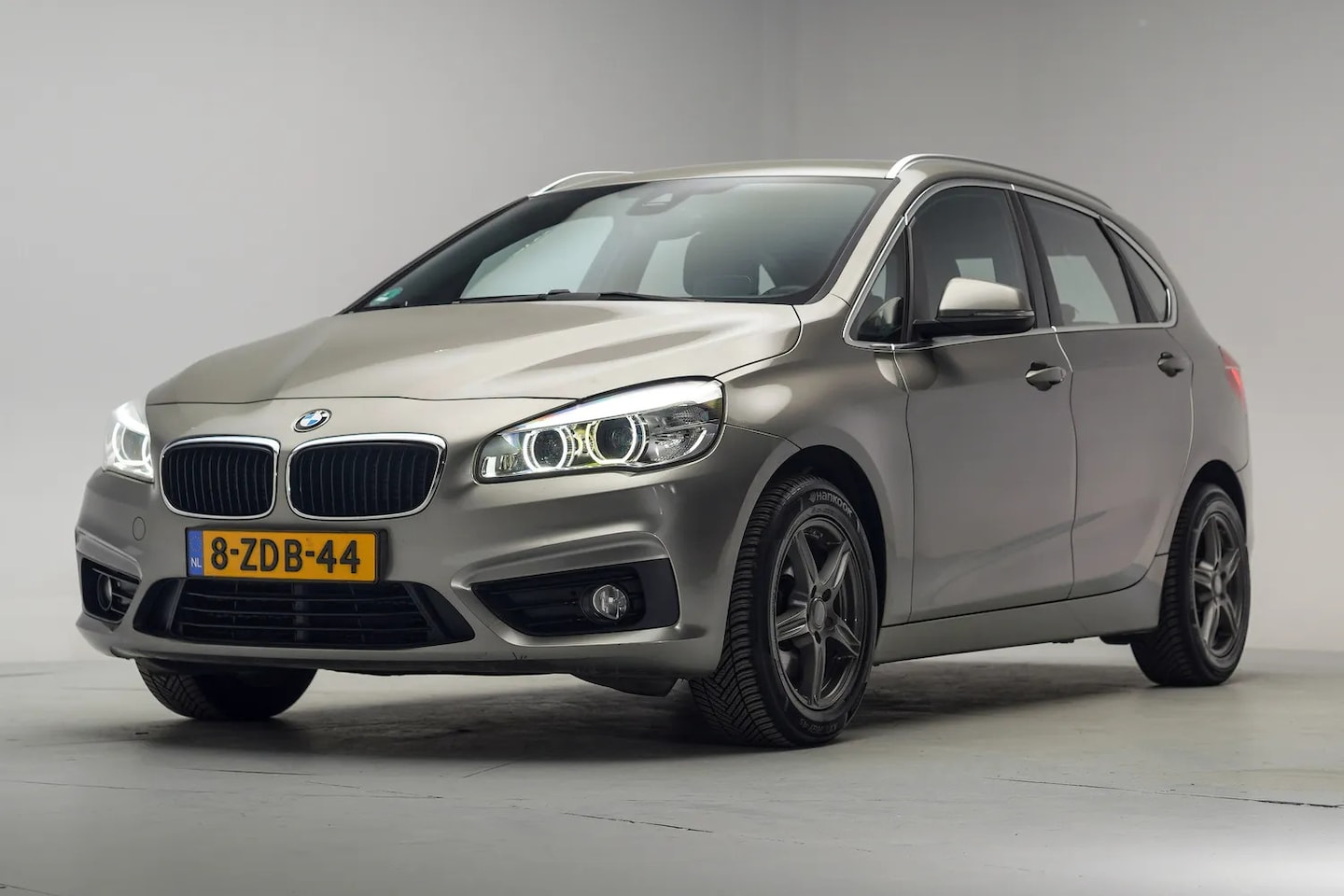 BMW 2-serie Active Tourer - 218i High Executive [ Head-up Leer Navi Stoelverwarming LED ] - AutoWereld.nl