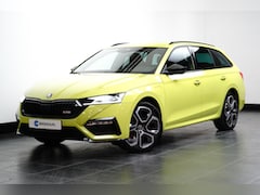 Skoda Octavia Combi - 1.4 TSI RS iV PHEV Business | Achteruitrijcamera | Lichtmetalen velgen 5-spaaks 19" | Matr
