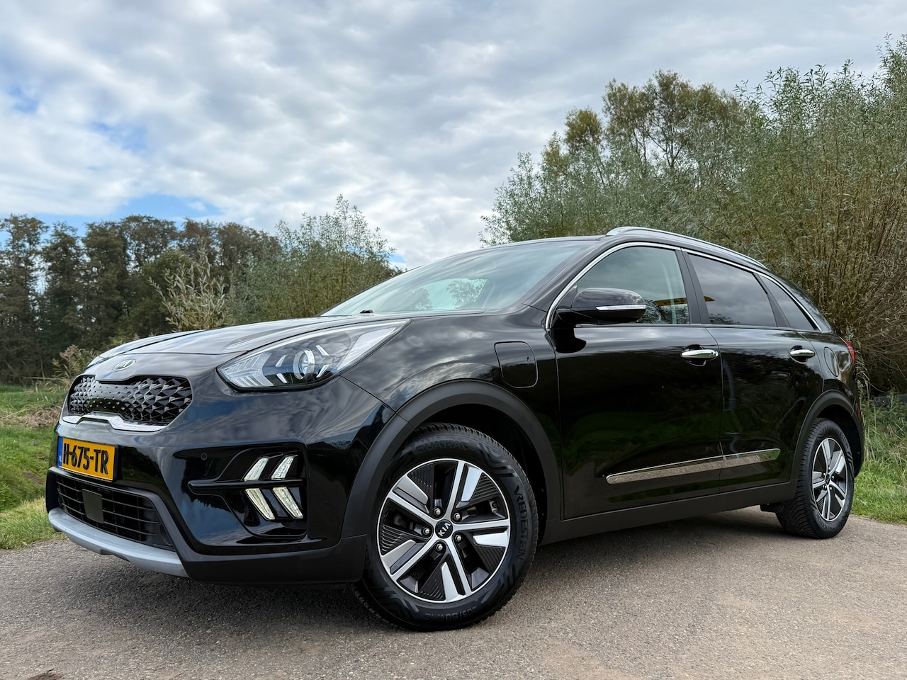 Kia Niro - 1.6 GDi Plug-In DynamicPlusLine Automaat | SOH 100% | 1e Eigenaar | Camera | H-Leder | Stu - AutoWereld.nl