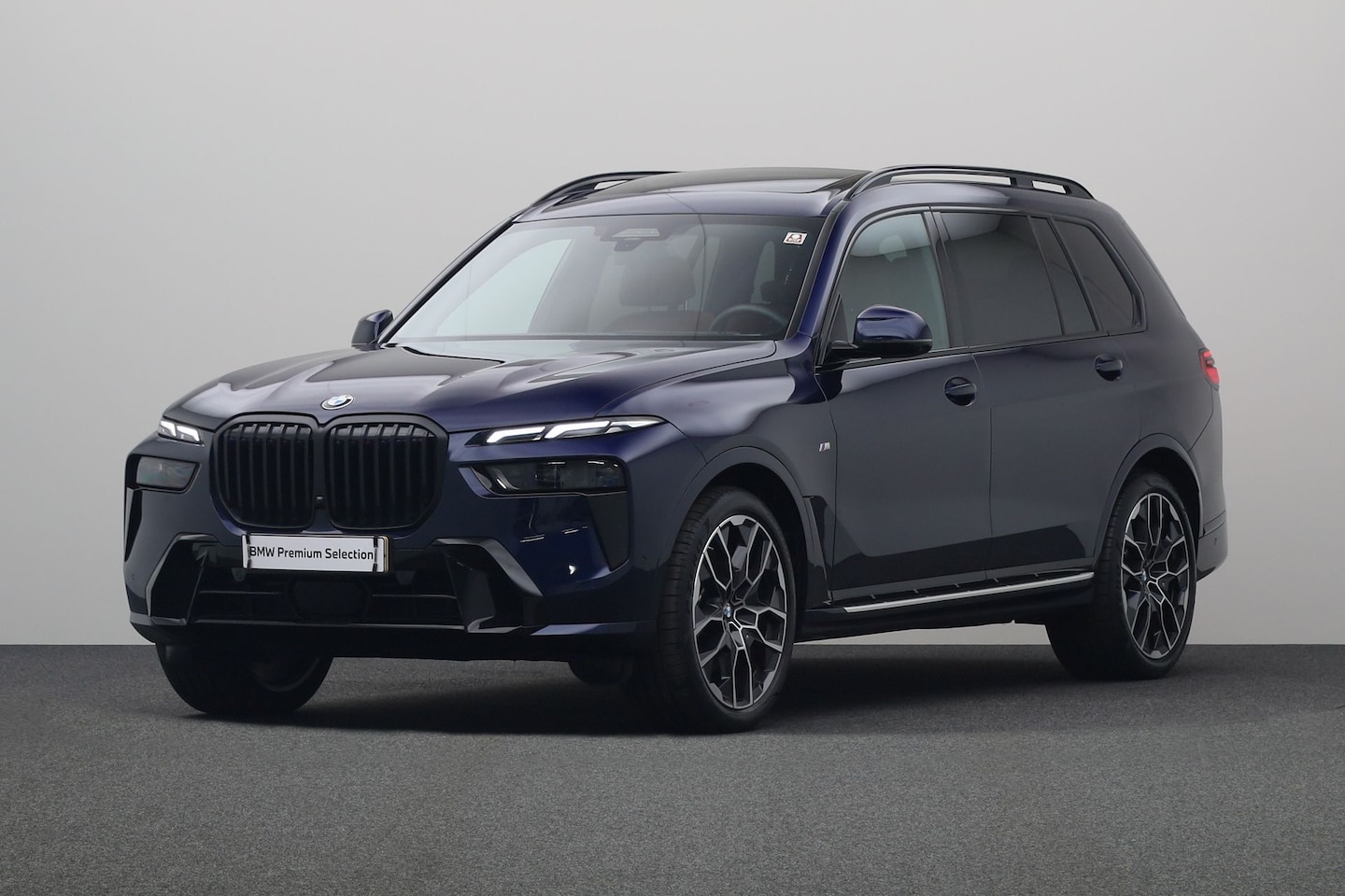 BMW X7 - xDrive40i | Iconic Glow | BMW Live Cockpit Professional | Comfort Access | Driving Assista - AutoWereld.nl