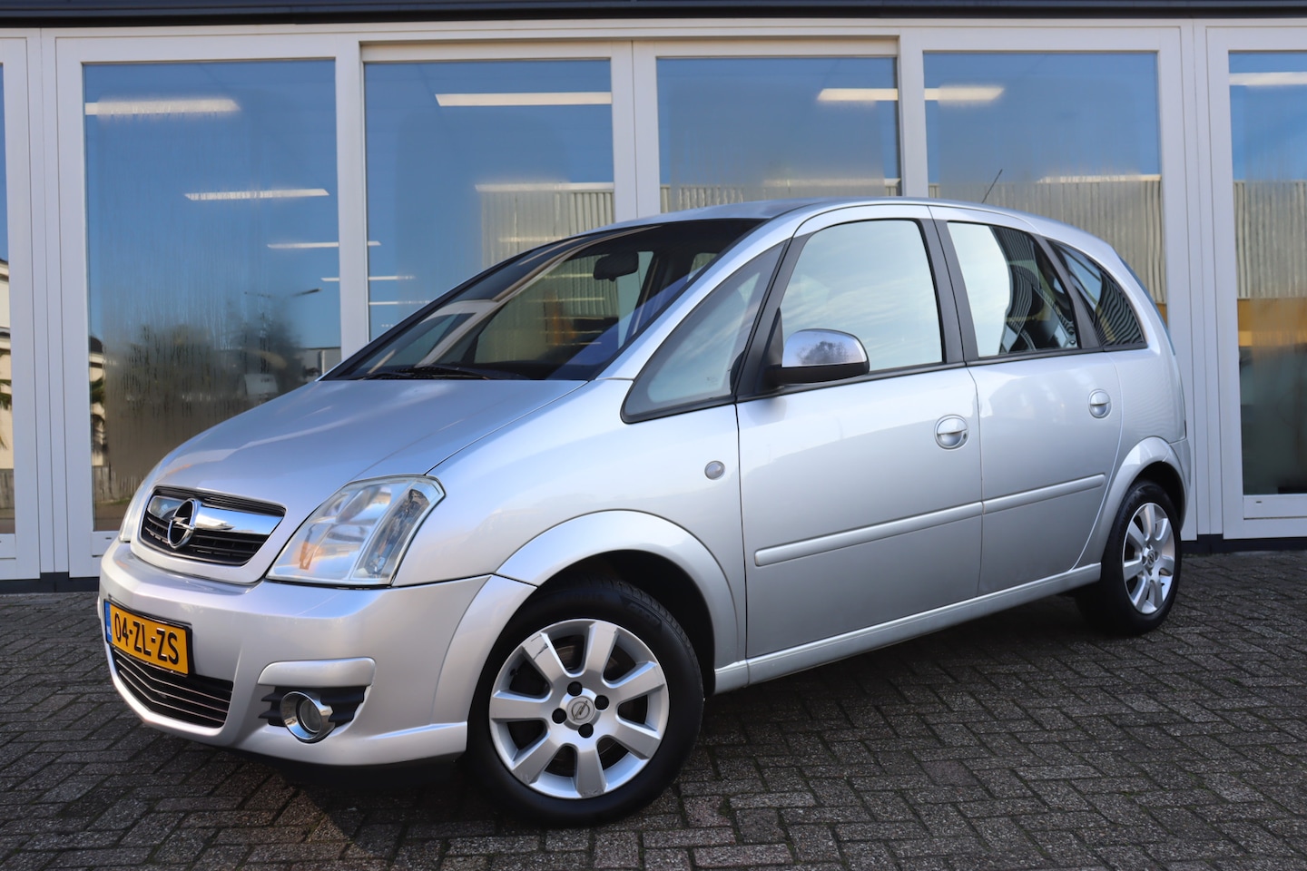 Opel Meriva - 1.6-16V Cosmo 1.6-16V Cosmo, Airco, Trekhaak, Prijs Is Rijklaar - AutoWereld.nl