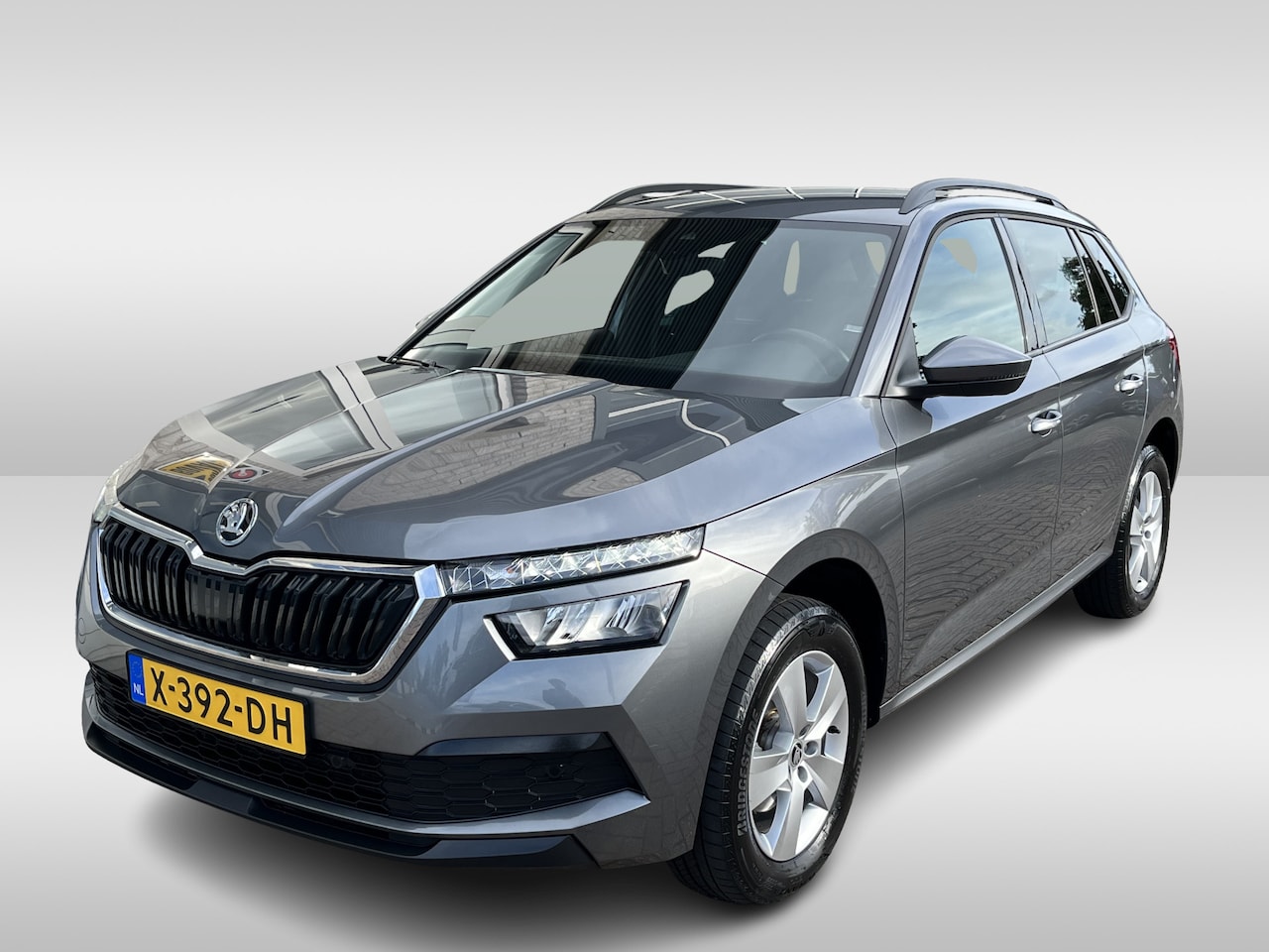 Skoda Kamiq - 1.0 TSI Sport Business / AUTOMAAT/ TREKHAAK/ SMARTLINK/ CRUISE CONTROL/ PARKEER SENSOREN V - AutoWereld.nl