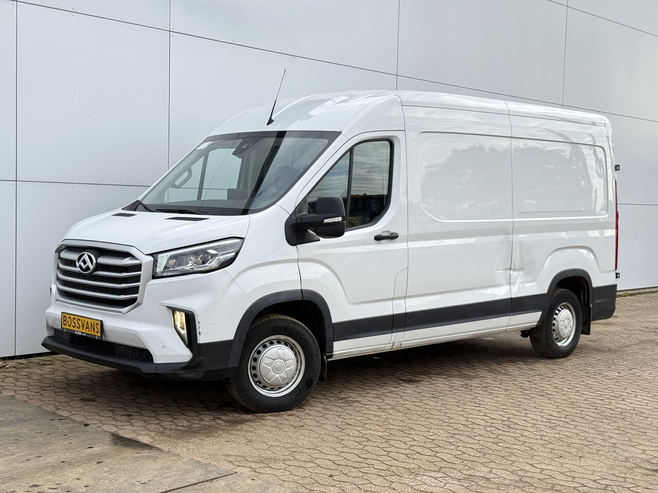 Maxus Deliver 9 - 2.0 CiT 150PK L3H2 Airco Cruise Control 2.5t Trekgewicht Carplay Camera Parkeersensoren v+ - AutoWereld.nl