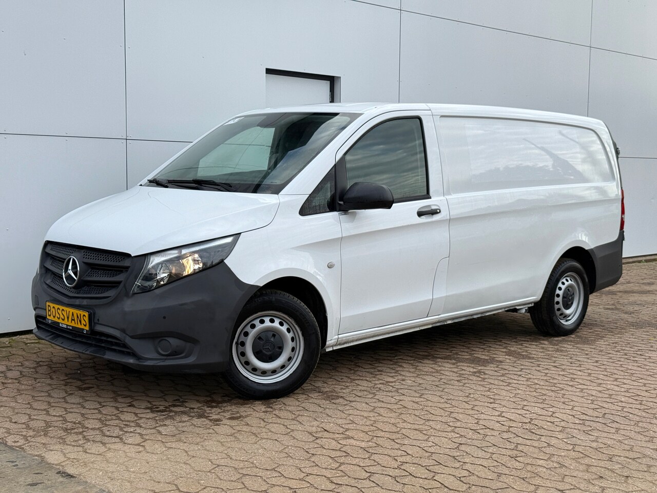 Mercedes-Benz Vito - 114 1.9 CDI Automaat L2H1 Cruise Control Airco Climate Control Carplay Achteruitcamera Par - AutoWereld.nl