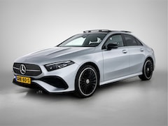 Mercedes-Benz A-klasse - 250 e Star Edition AMG Line Plus | Panoramadak | 360° camera | Trekhaak | HUD | Elektrisch