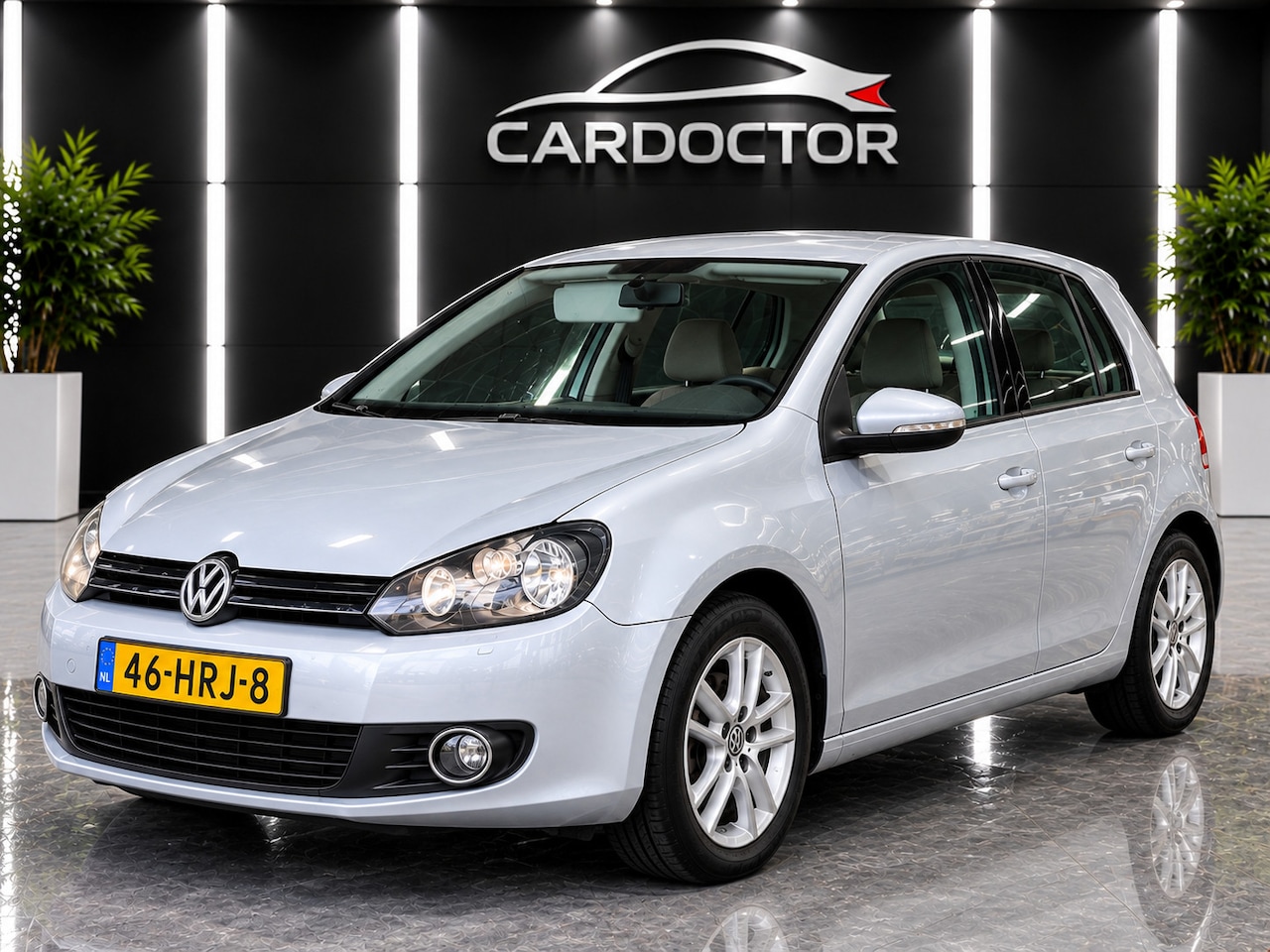 Volkswagen Golf - 1.4 TSI COMFORTLINE - NW APK - AIRCO - CARPLAY - EXPORT POSSIBLE - NAP!! - AutoWereld.nl