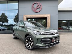 Volkswagen Tiguan - 1.5 eHybrid 204pk Life | Trekhaak | 360 Camera | Navigatie | Carplay | Adaptieve Cruise |
