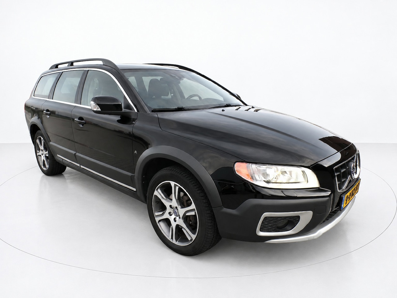 Volvo XC70 - 2.0 D3 FWD Momentum|Xenon|Cruise|Leder|Trekh.|PDC - AutoWereld.nl