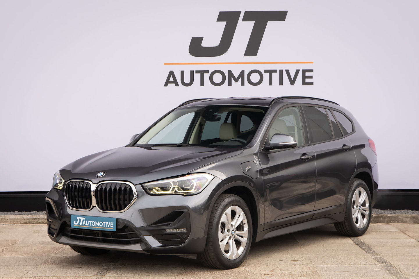 BMW X1 - XDRIVE25E Executive Plug in hybe Ledere bekleding | Elektrische kofferbak | Pdc | Cruise c - AutoWereld.nl