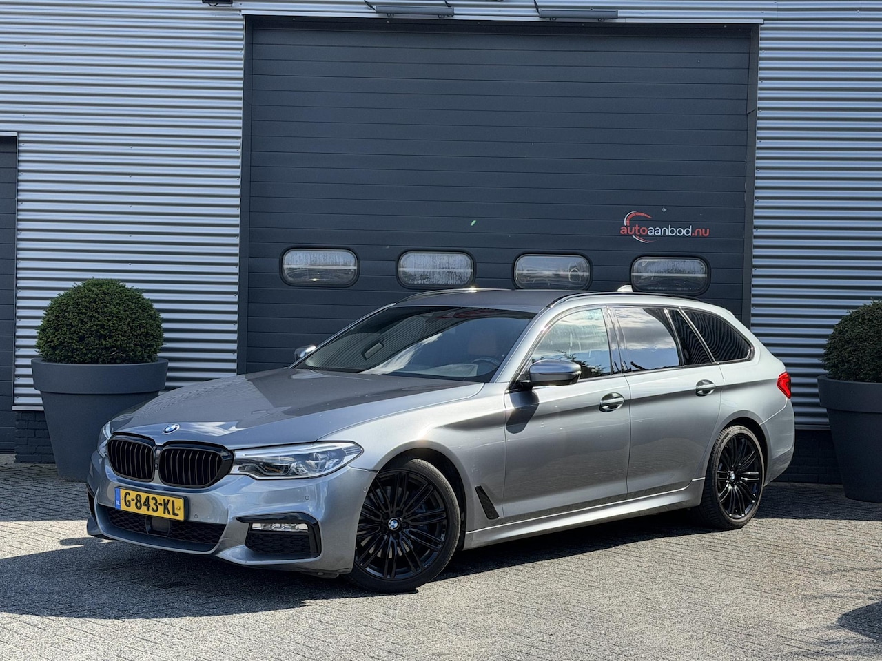 BMW 5-serie Touring - 530d High Executive M-Sport | 360* Camera | Harmon Kardon | Navigatie | Stoelverwarming | - AutoWereld.nl
