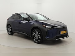 Toyota bZ4X - Premium 71 kWh 3-fase | Panoramadak | Trekhaak | Warmtepomp | 360 camera | Matrix LED | JB