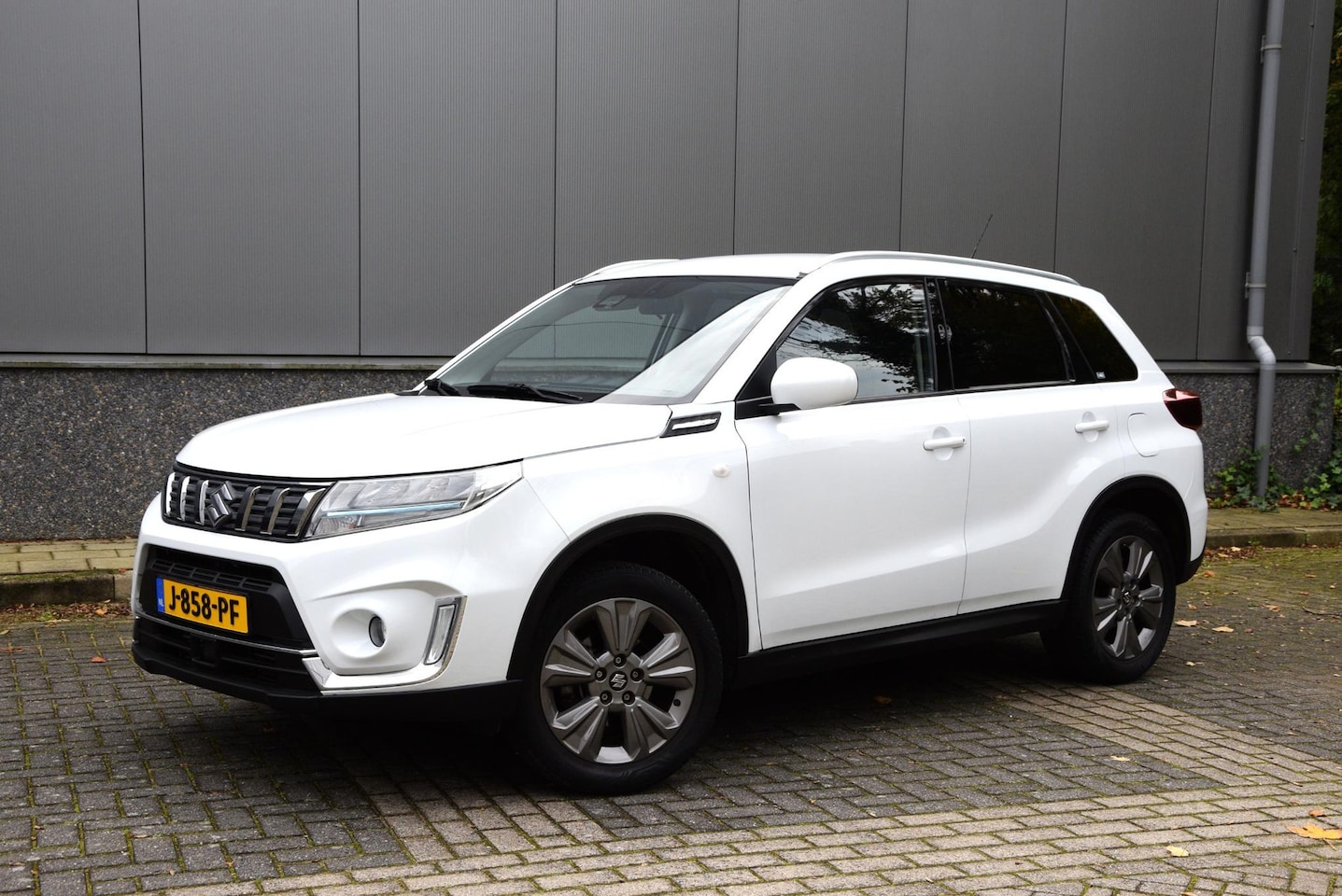 Suzuki Vitara - 1.4 Boosterjet Select Smart Hybrid | trekhaak | carplay | navigatie | - AutoWereld.nl