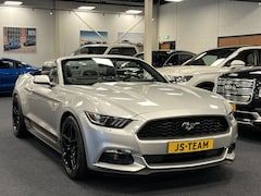 Ford Mustang Convertible - 3.7i V6 Premium 305PK Automaat Lederen bekleding Camera 19inch
