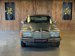 Mercedes-Benz 200-280 (W123) - 250 Automaat/1e Eigenaar/Automaat/Cruise control