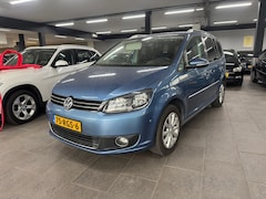 Volkswagen Touran - 1.2 TSI Highline BlueMotion 7p. Navigatie camera clima cruise controle lm-velgen elekt-pak