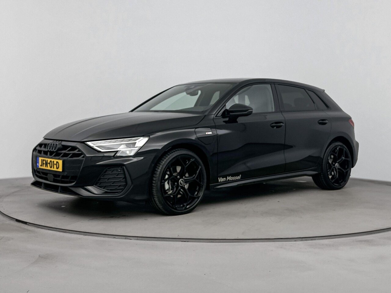 Audi A3 Sportback - 40 TFSI e S edition | Navigatie | 19 Inch Velgen | Stoelverwarming | Camera | Parkeersenso - AutoWereld.nl