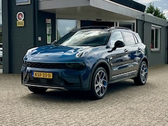 Lynk & Co 01 - 1.5 PHEV SOH 97% 360 Camera Zwarte hemel