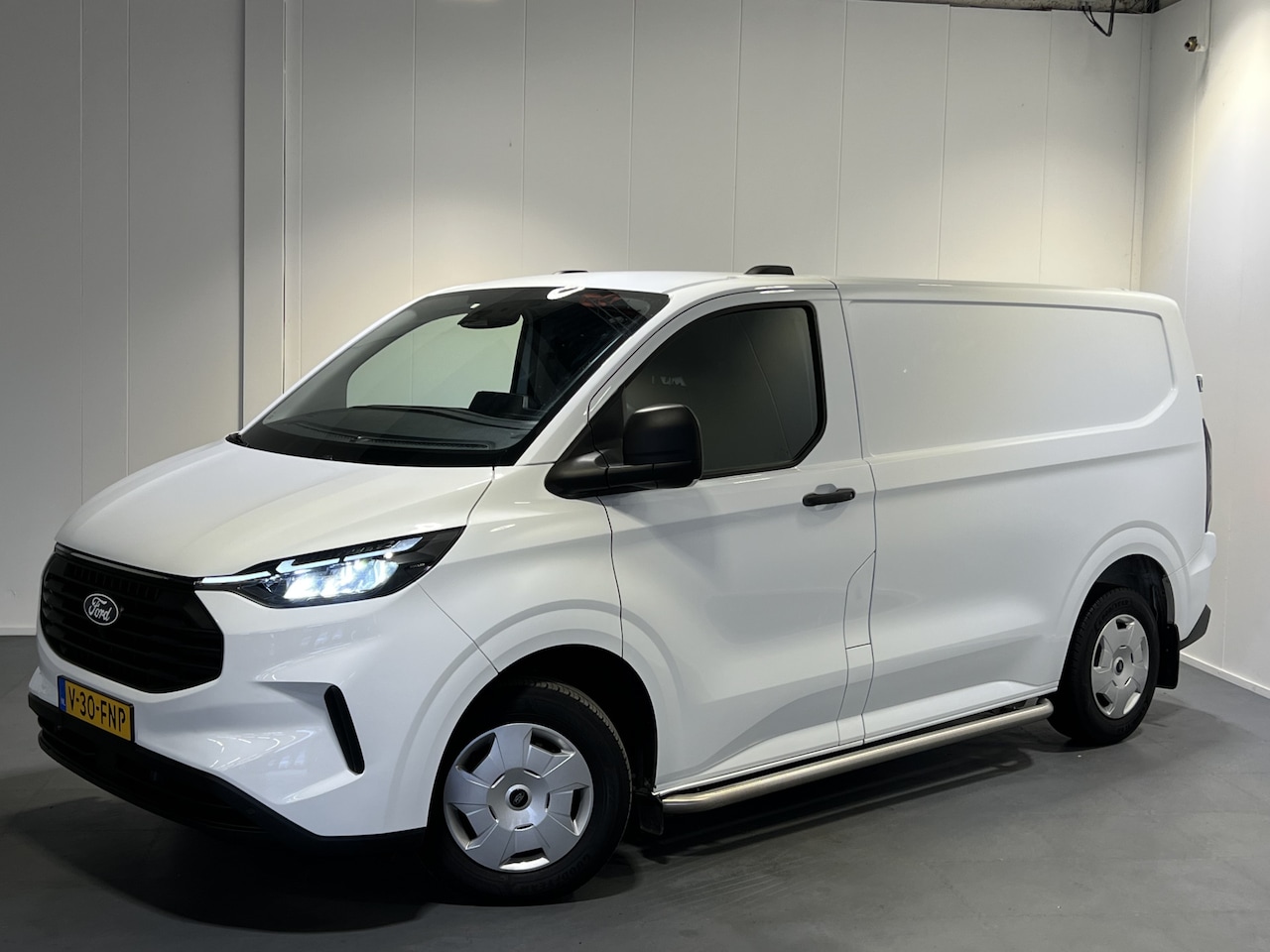 Ford Transit Custom - 280 2.0 TDCI L1H1 Trend | Android Auto/Apple Carplay | Trekhaak | Achteruitrijcamera | PDC - AutoWereld.nl