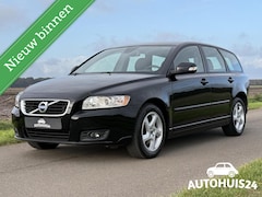 Volvo V50 - 2.0 Momentum 2011 NL-AUTO |GOED ONDERHOUDEN