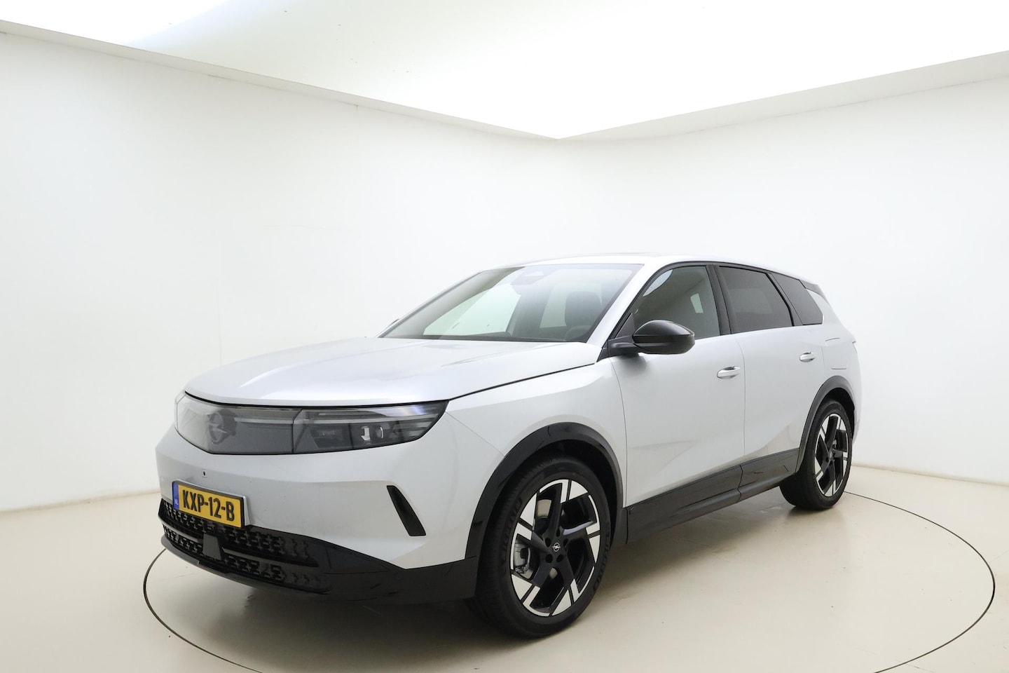 Opel Grandland Electric - GS 97 kWh DEMO | 700km WLTP | Electrische Achterklep | Panoramisch Schuif/Kantel Dak | Ele - AutoWereld.nl