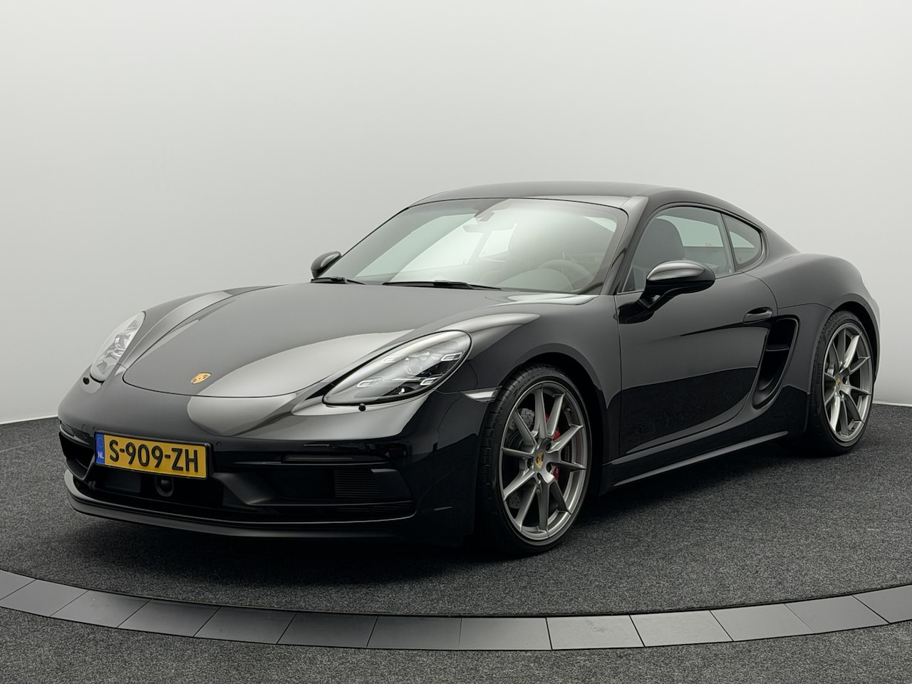 Porsche 718 Cayman GTS - 4.0 Kuipstoelen | Burmester | GTS interieur | PDK | Carbon | NL-Porsche - AutoWereld.nl