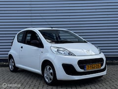 Peugeot 107 - 1.0 68PK Access Accent | Airco | LM-velgen |