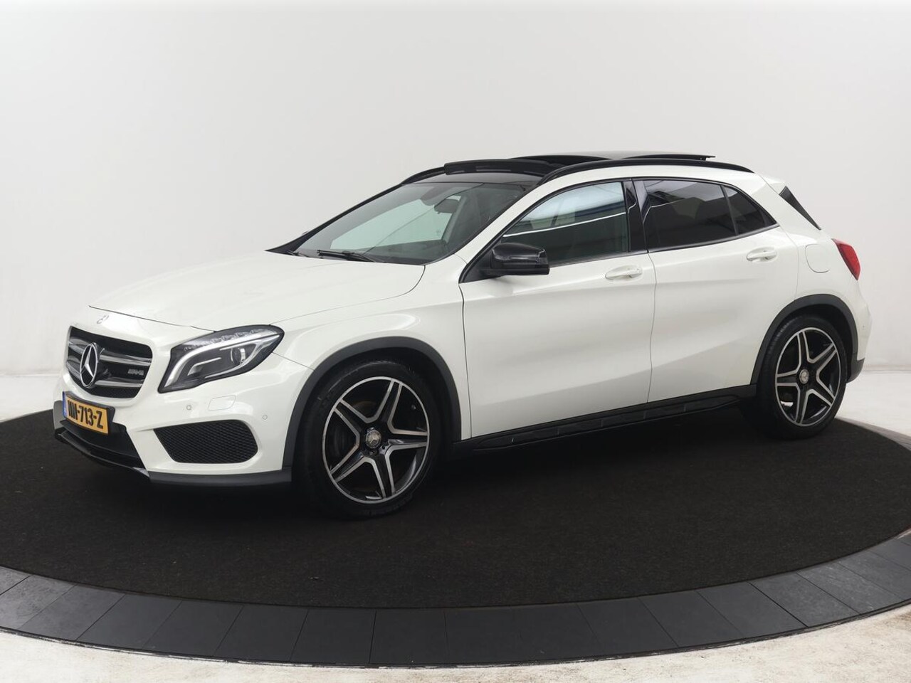 Mercedes-Benz GLA-Klasse - 200 Prestige | AMG Line | - AutoWereld.nl