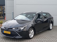 Toyota Corolla Touring Sports - 1.8 Hybrid Automaat Business | Climate control | Navigatie via Apple/Android | Lm velgen |