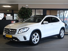 Mercedes-Benz GLA-Klasse - 180 Ambition Pano Trekhaak Cam PDC Navi Airco