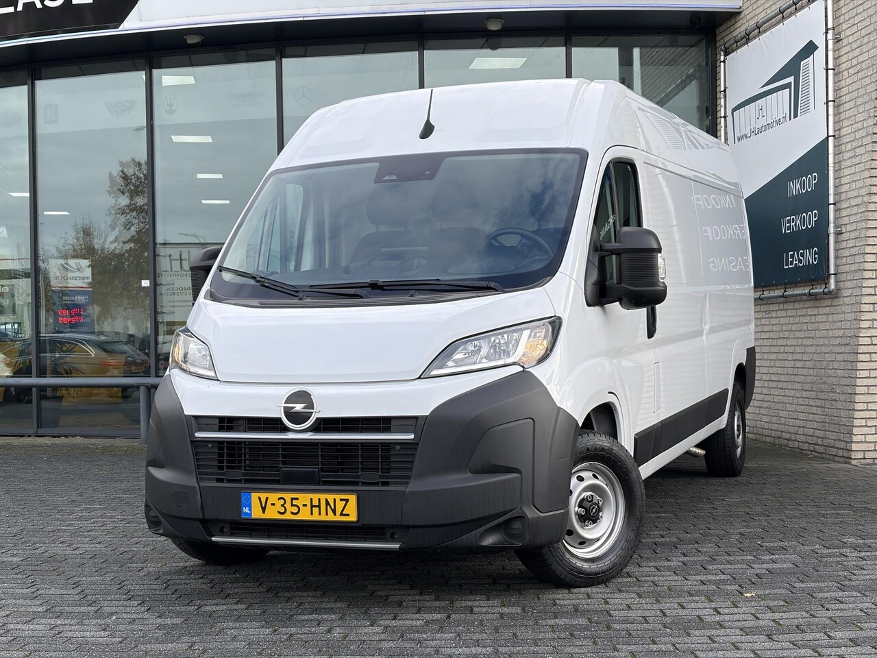 Opel Movano - 2.2D 140 S&S L3H2 3.3t*ECC*CRUISE*CAM*NAVI*3-PERS* - AutoWereld.nl