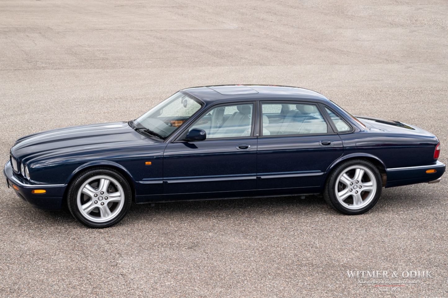 Jaguar XJR - 4.0 V8 Blijvend bijtellingsvriendelijk - AutoWereld.nl