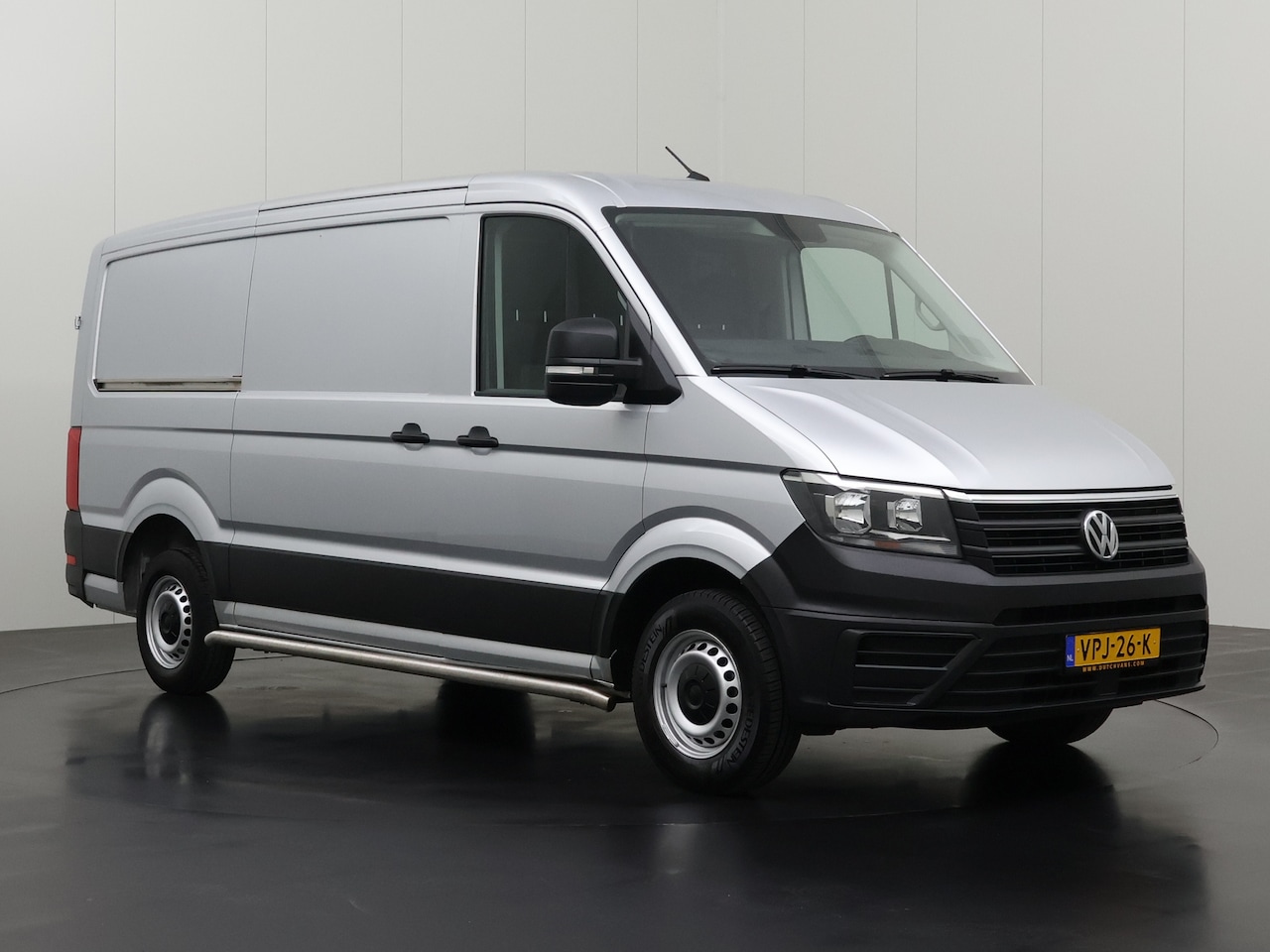 Volkswagen Crafter - 2.0TDI L3H2 Business | Multimedia | Camera | Airco | Cruise | 3-Zits | Betimmering - AutoWereld.nl