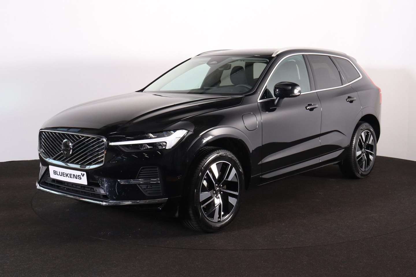 Volvo XC60 - T6 Recharge AWD Plus Bright - IntelliSafe Assist & Surround - 360º Camera - Harman/Kardon - AutoWereld.nl