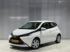 Toyota Aygo - 1.0 VVT-i x-play Dealer onderhouden , All season banden, Airco