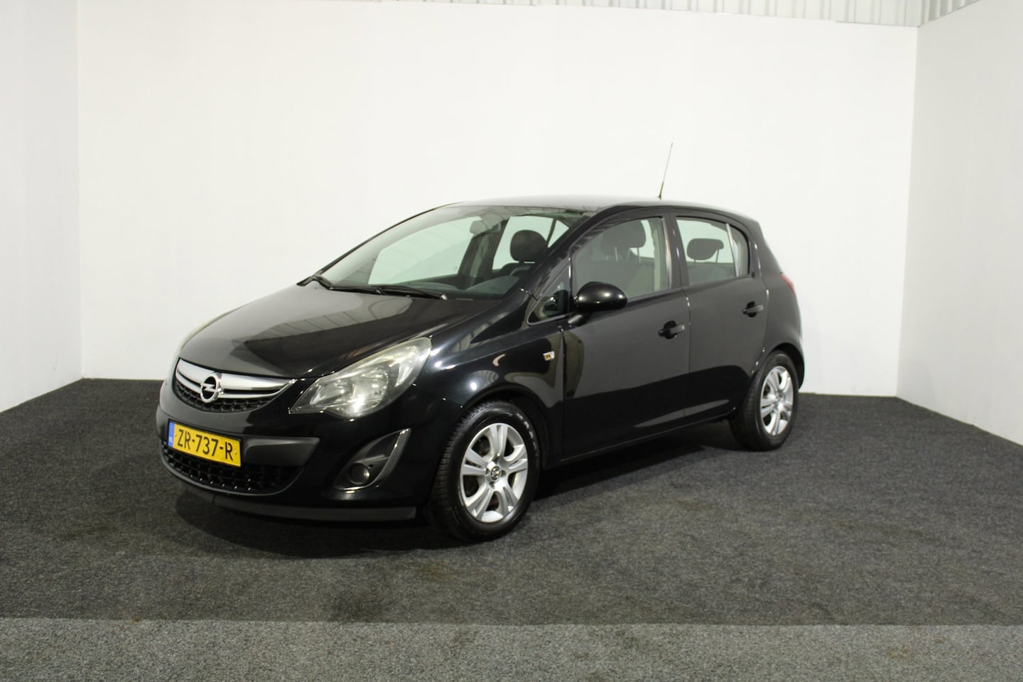 Opel Corsa - 1.2-16V Cosmo | Verwarmd Stuur & Stoelen | Cruise Control | Climate Control |Nwe APK en af - AutoWereld.nl