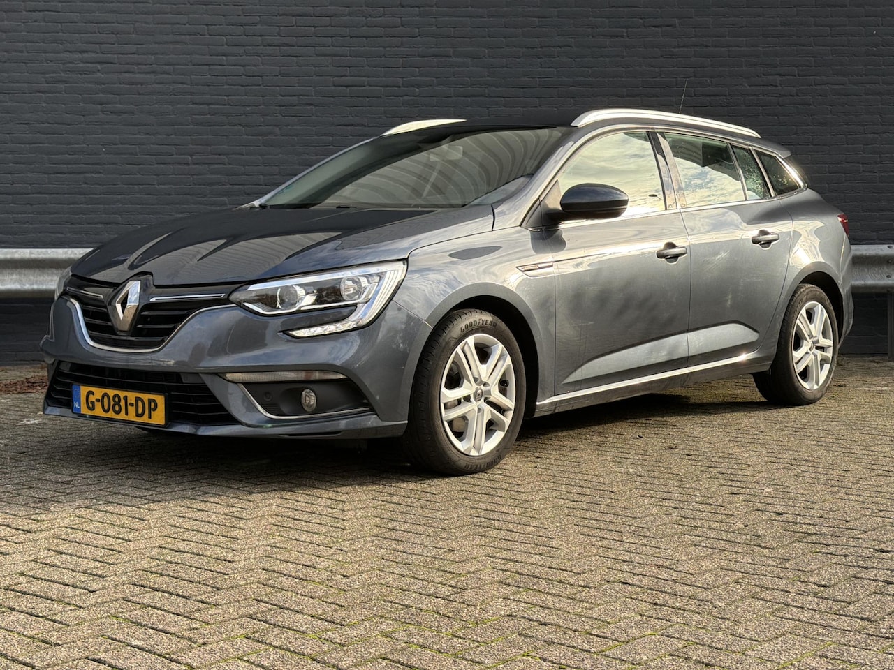 Renault Mégane Estate - 1.5 dCi Limited | € 4.950,- NETTO! | Automaat - AutoWereld.nl
