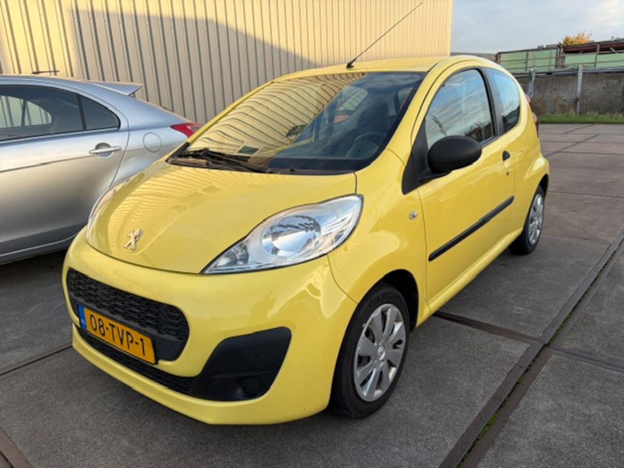 Peugeot 107 - 1.0 SLECHTS 125386 KM AIRCO - AutoWereld.nl