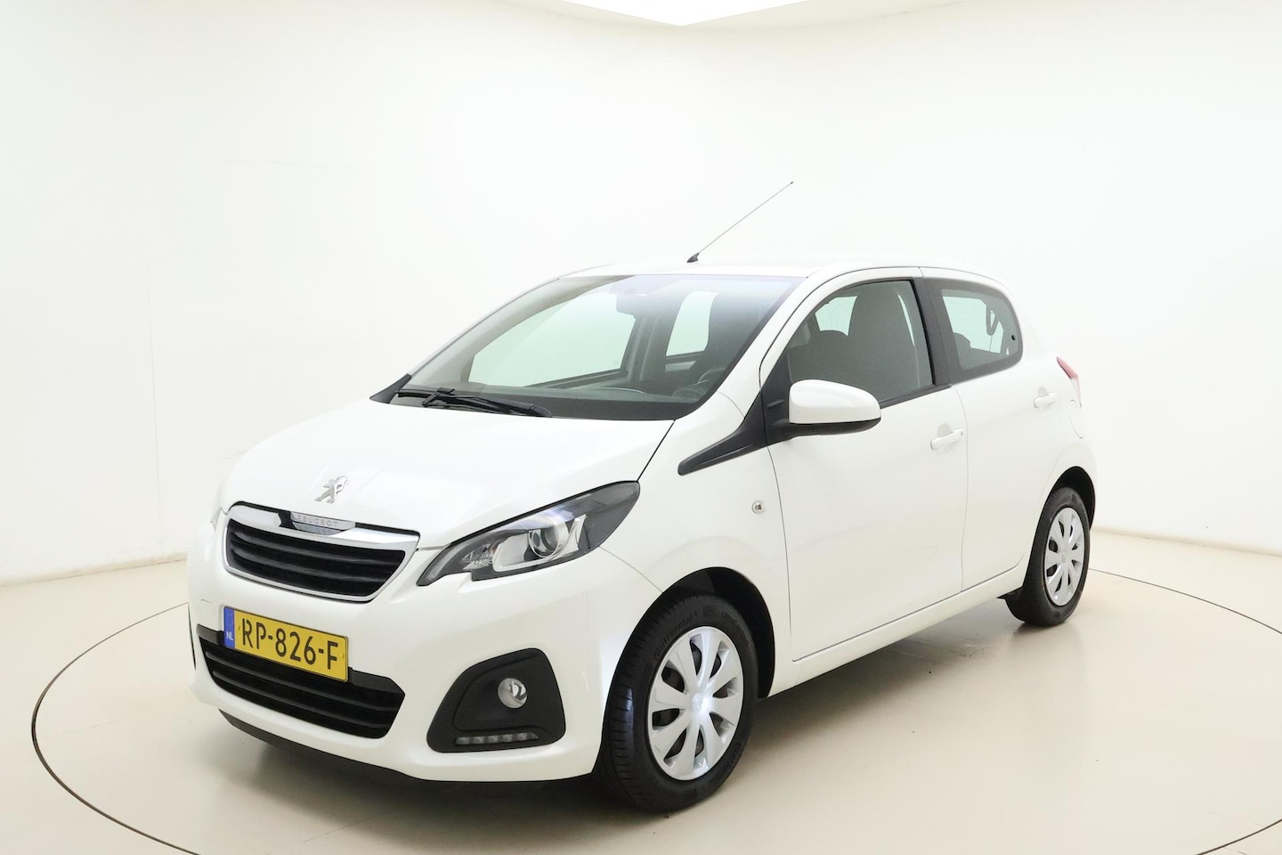 Peugeot 108 - 1.0 e-VTi Active | Airco | Stuurwielbediening | Blue-tooth voorbereiding | Electrische ram - AutoWereld.nl