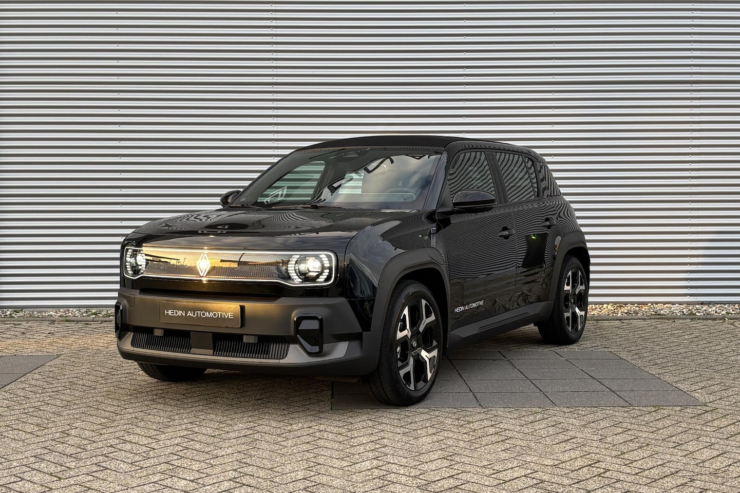 Renault 4 - E-Tech electric comfort range techno 52 kWh | Plein Sud | Pack Winter Premium | - AutoWereld.nl