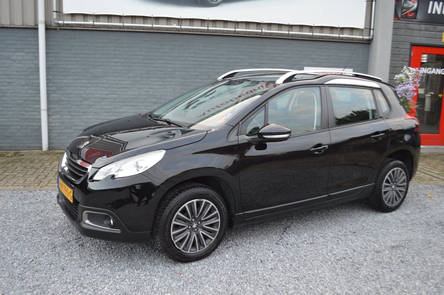 Peugeot 2008 - 1.2 PureTech Active Airco | Navi | Panorama| Nwe Distributsie - AutoWereld.nl