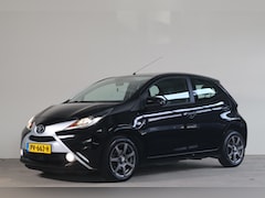 Toyota Aygo - 1.0 VVT-i x-play - NL Auto Camera I Cruise I Airco