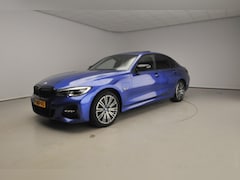 BMW 3-serie - Sedan 320e | M-Sportpakket | Laserlicht | Leder | Navigatie | Schuifdak | Stoelverwarming