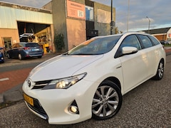 Toyota Auris Touring Sports - 1.8 Hybrid Dynamic GARANTIE