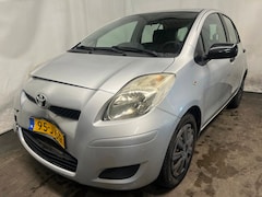 Toyota Yaris - 1.3 VVTi Comfort Schadeauto auto start en rijdt voorschade