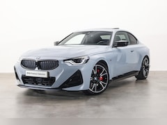 BMW 2-serie Coupé - M240i Automaat / Schuif-kanteldak / M Sportstoelen / Comfort Access / Harman Kardon / Acti