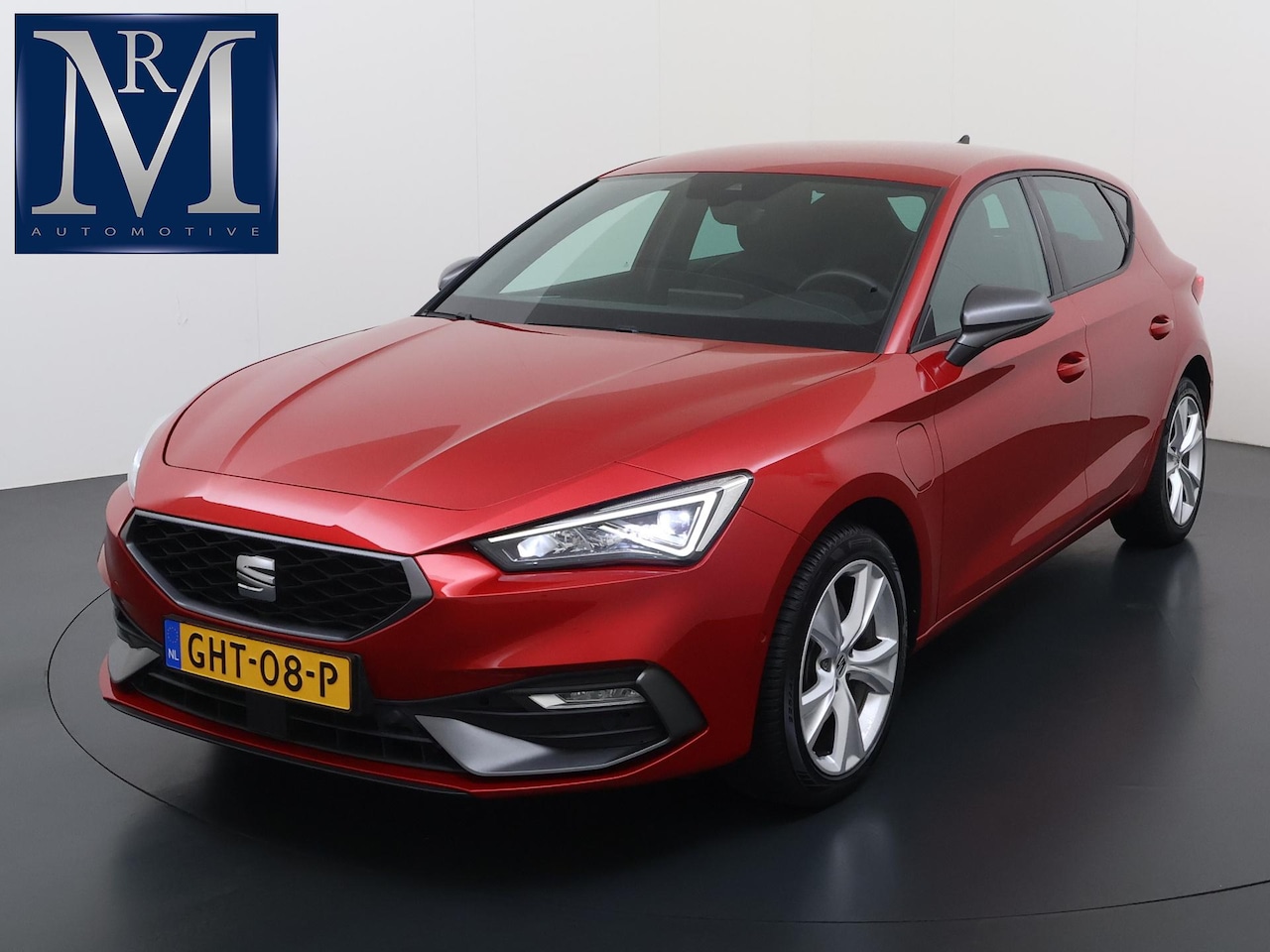 SEAT Leon - 1.4 TSI eHybrid PHEV FR 204PK | SOH 98 % | STOEL/STUUR VERWARMING | PDC VOOR/ACHTER INCL. - AutoWereld.nl