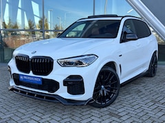 BMW X5 - XDrive45e High Executive M Sport 394pk Panoramadak / 22inc / Laser Light / Trekhaak