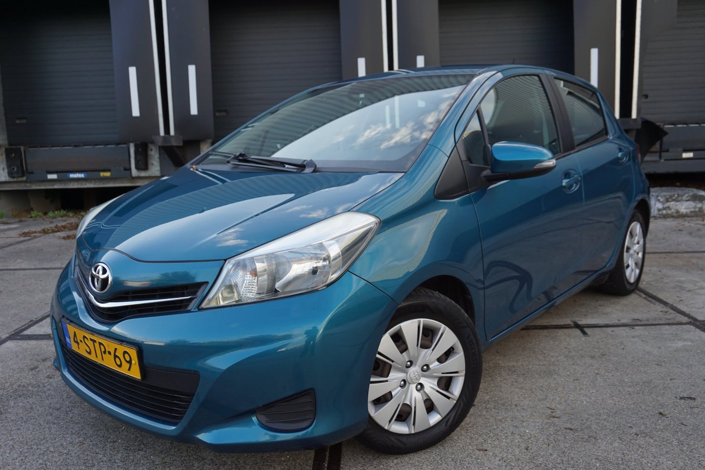 Toyota Yaris - 1.3 VVT-i Aspiration 1.3 VVT-i Aspiration - AutoWereld.nl