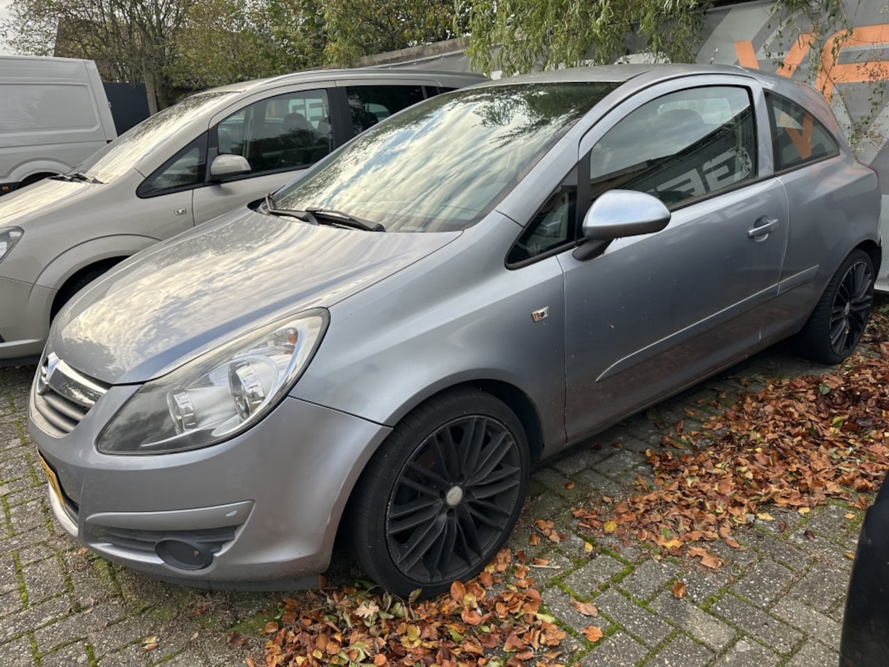 Opel Corsa - 1.2-16V Enjoy 17LMV EXPORT OF HANDEL - AutoWereld.nl