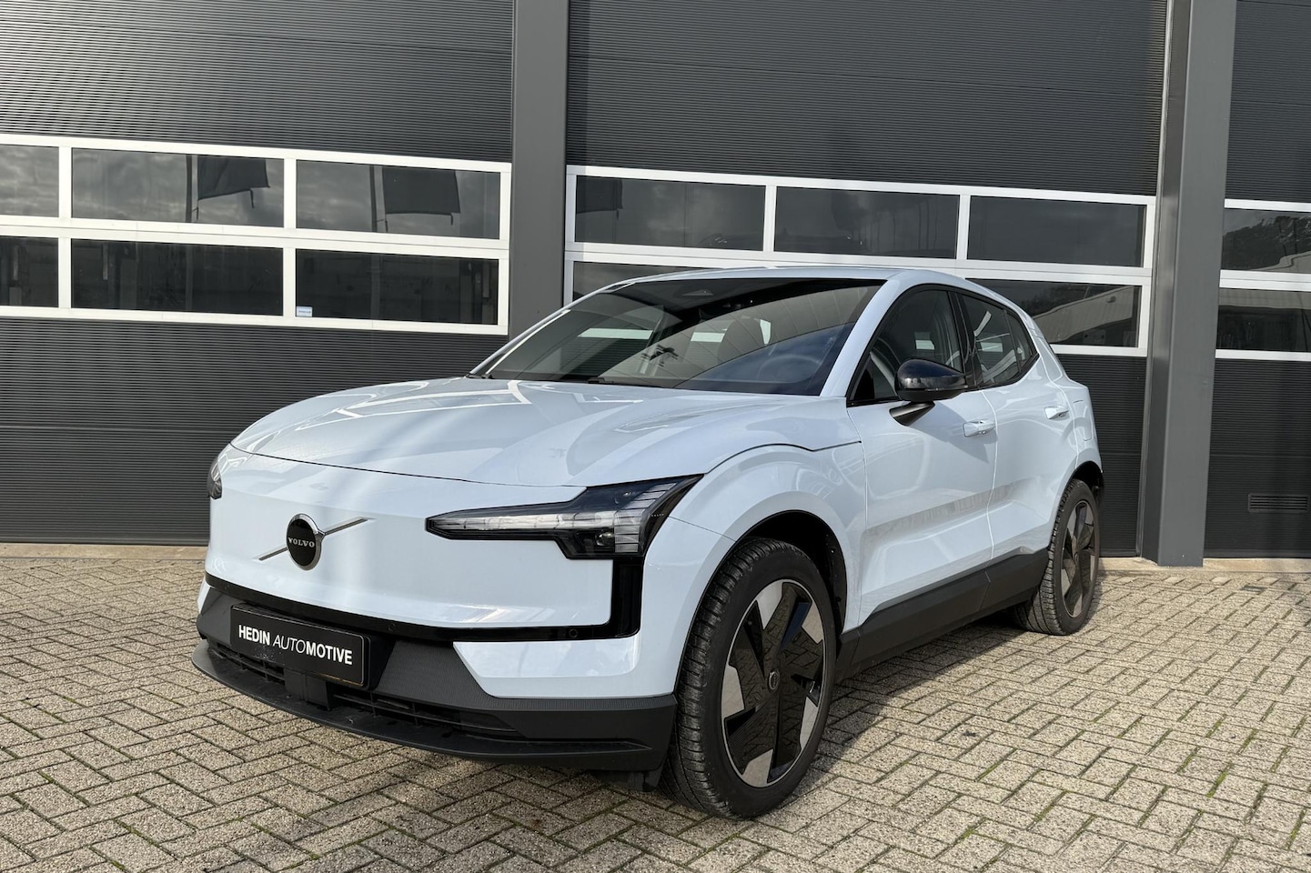 Volvo EX30 - Single Motor Extended Range Plus 69 kWh - AutoWereld.nl